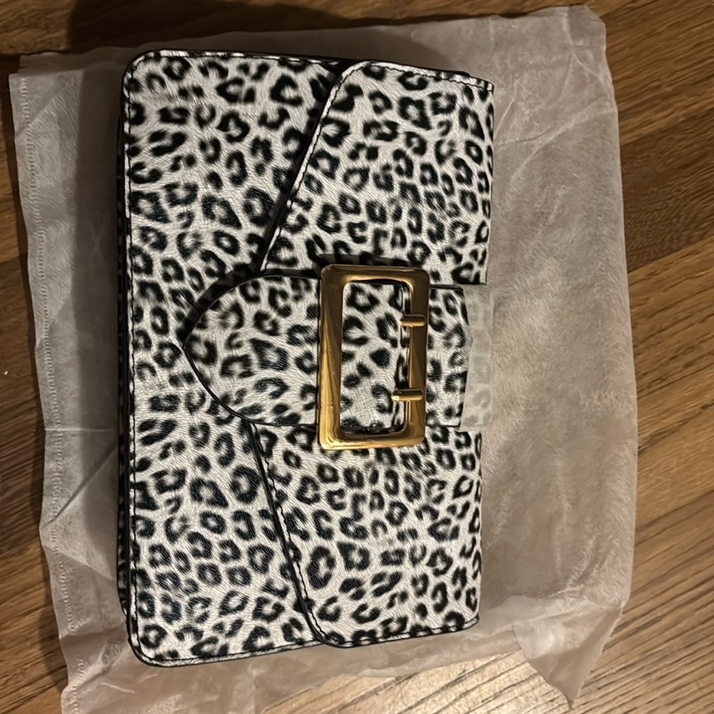 snow leopard crossbody or shoulder bag